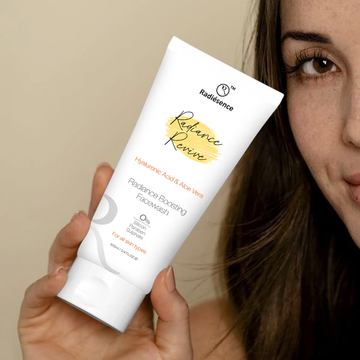revive_3 (1) Radiance Revive Facewash - Image 1